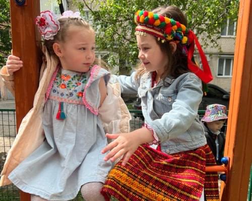 Маленькі україночки